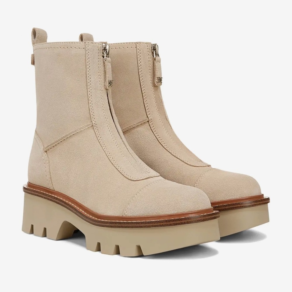 NIB $160 San Edelman Coopwr Chelsea Boots Oat suede color 9